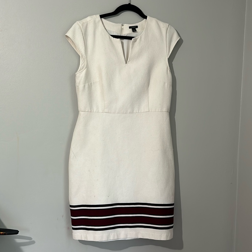Ann Taylor Sz 10 Sheath Dress Ivory Burgundy Black Stripe Lined Cap Sleeve